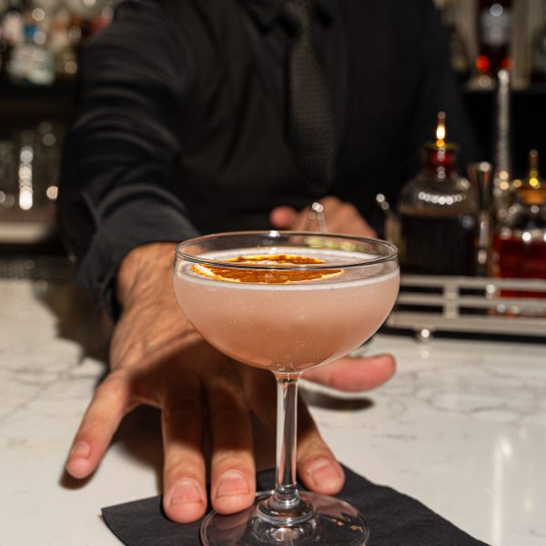 Cosmo cocktail